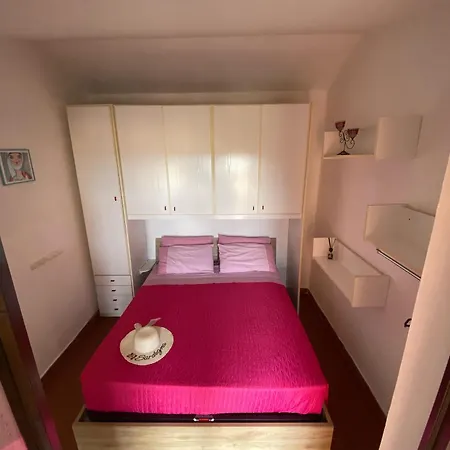 Feriehus Casa Laconi Torre dei Corsari